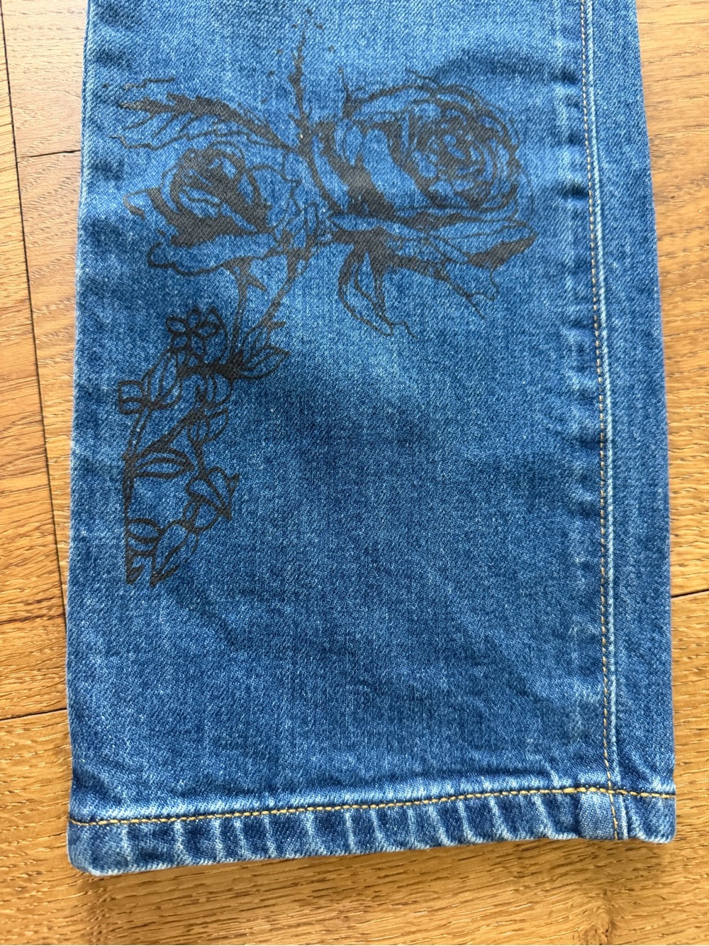 Alice & Olivia Straight Leg Jeans - altered - Picture 8 of 13